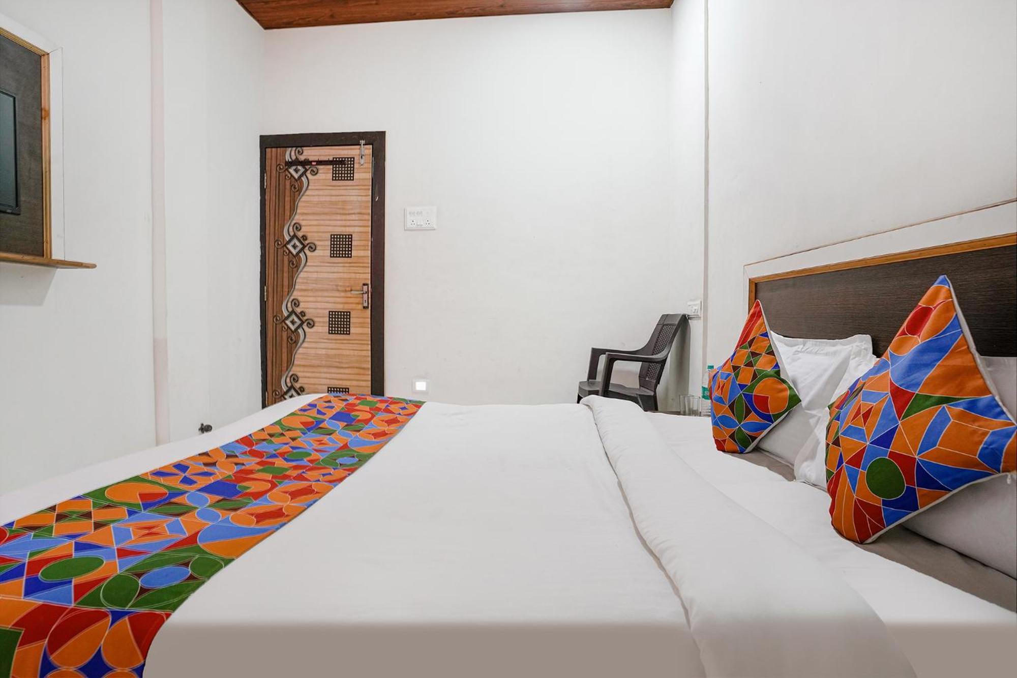 Fabexpress Sai Lodging I - Nr Nashik Railway Station מראה חיצוני תמונה
